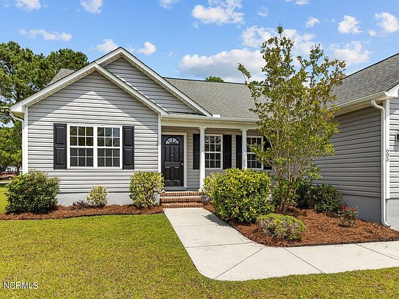 3rd image of 605 Flybridge Lane