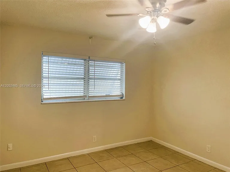 1830 Cleveland St #2 — Photo 15
