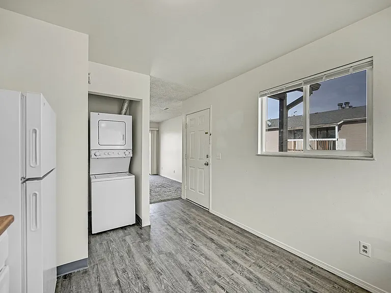 1051 Mazatlan Cir #D — Photo 17