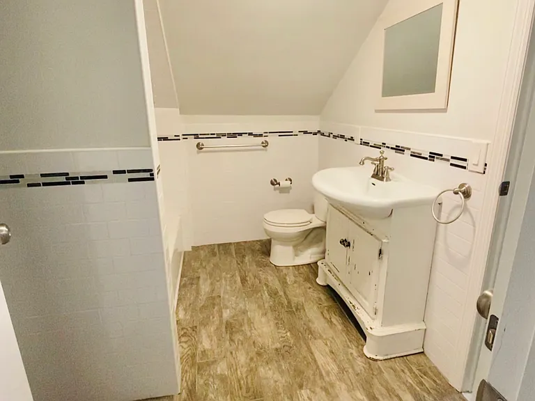 69 Grand Ave #2 — Photo 10