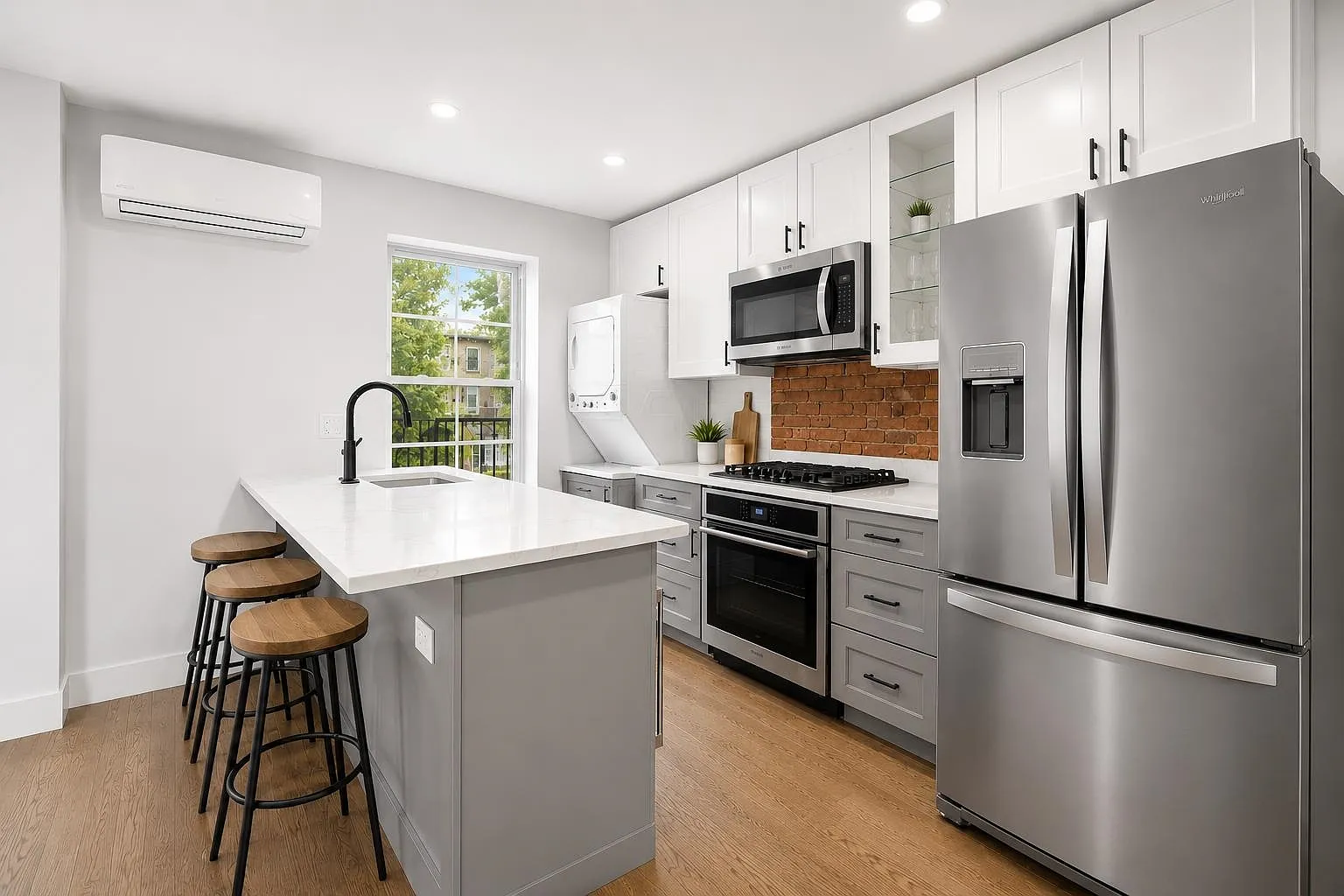 1 bed, 1.0 bath, 475 sqft, $2,700 — Photo 2