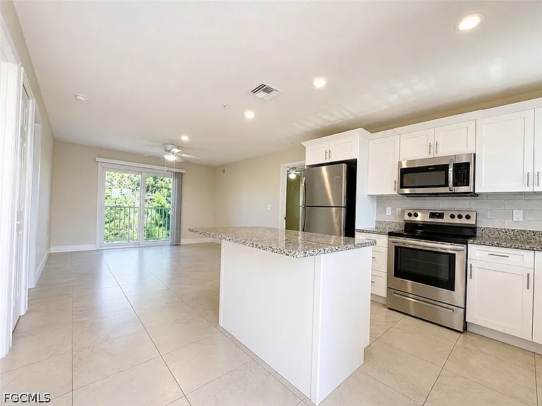 1625 SW 1st Ave — Photo 6