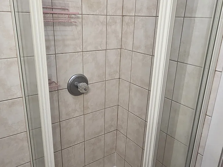 Master Bedroom Bathroom 5