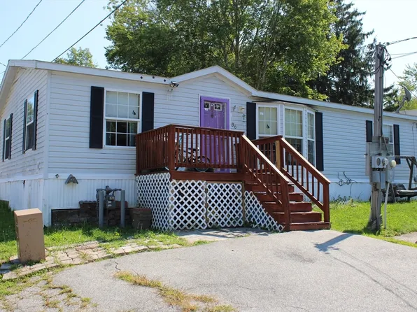 36 Crestview St, Rockland, MA 02370