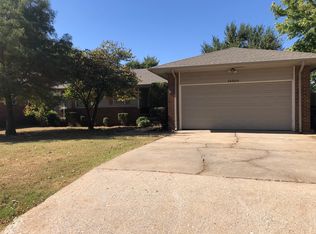 10509 Sunnymeade Pl, Oklahoma City, OK 73120