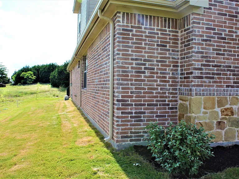 2404 Wills Way Dr — Photo 63