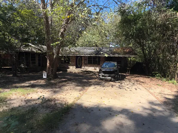 1005 East Ave, Columbia, MS 39429