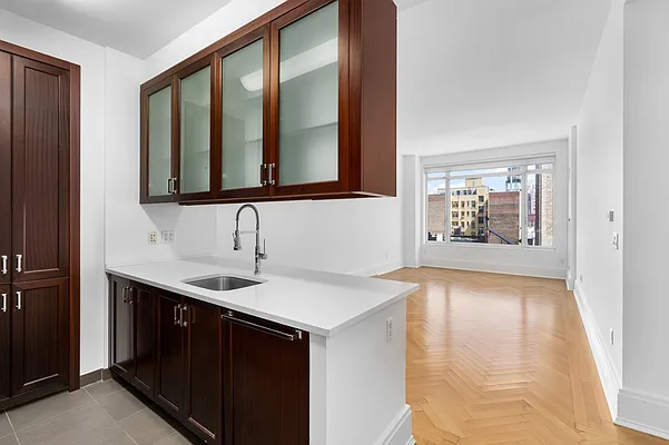 Rented by Fact Real Estate LLC | media 9