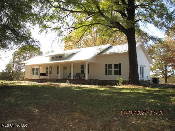 773 House Rd, Senatobia, MS 38668