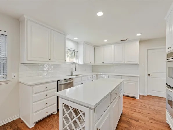 5820 Forest Ln, Dallas, TX 75230