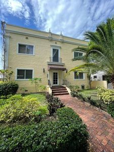 223 Calabria Ave APT 8, Coral Gables, FL, 33134