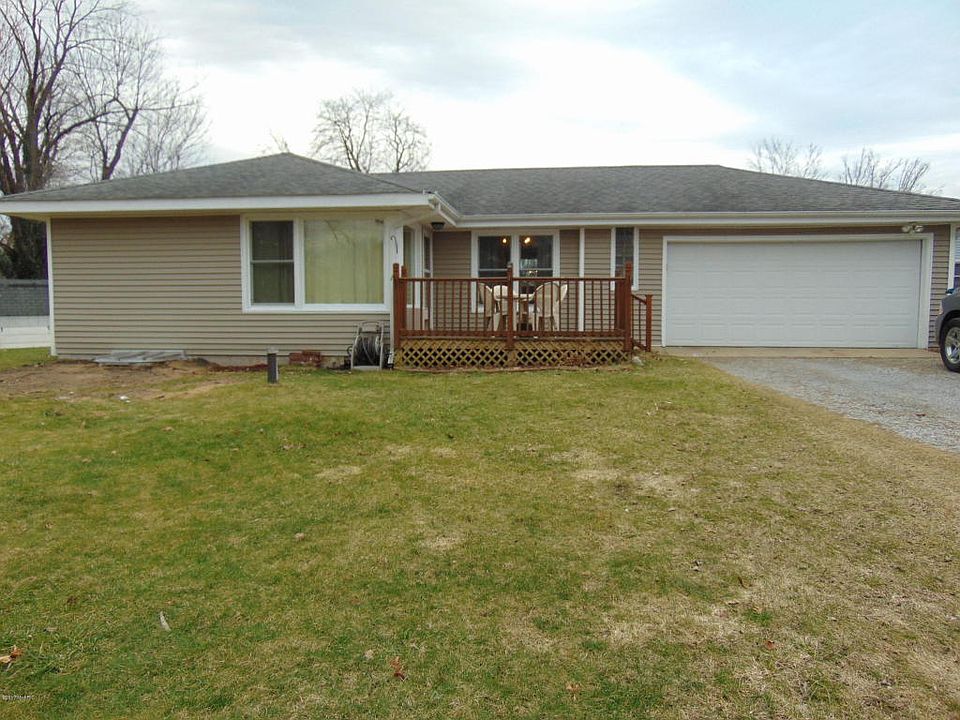 1st image of 35804 Margurite Ln