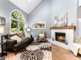 8 W Jonathan Ct, Kennett Square, PA 19348