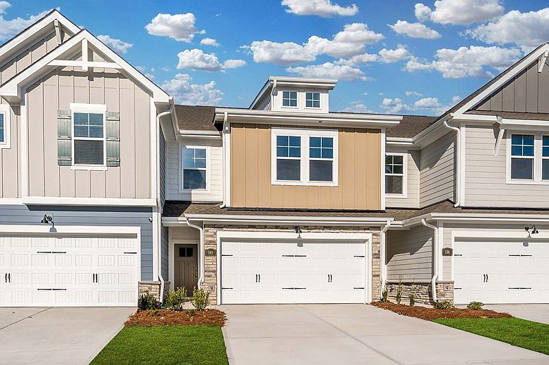 The Thornhurst II - A Exterior