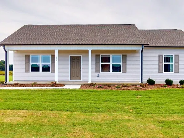 106 Berkeley Place, Pikeville, NC 27863
