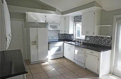 4th image of 7049 Garnett St