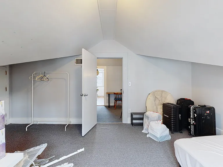 38 Trumbull St — Photo 14