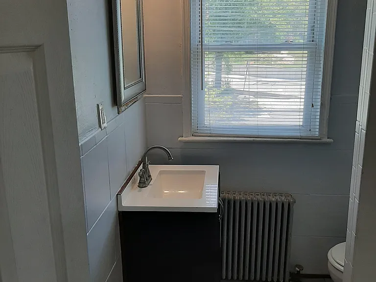 N Capitol St NW — Photo 9