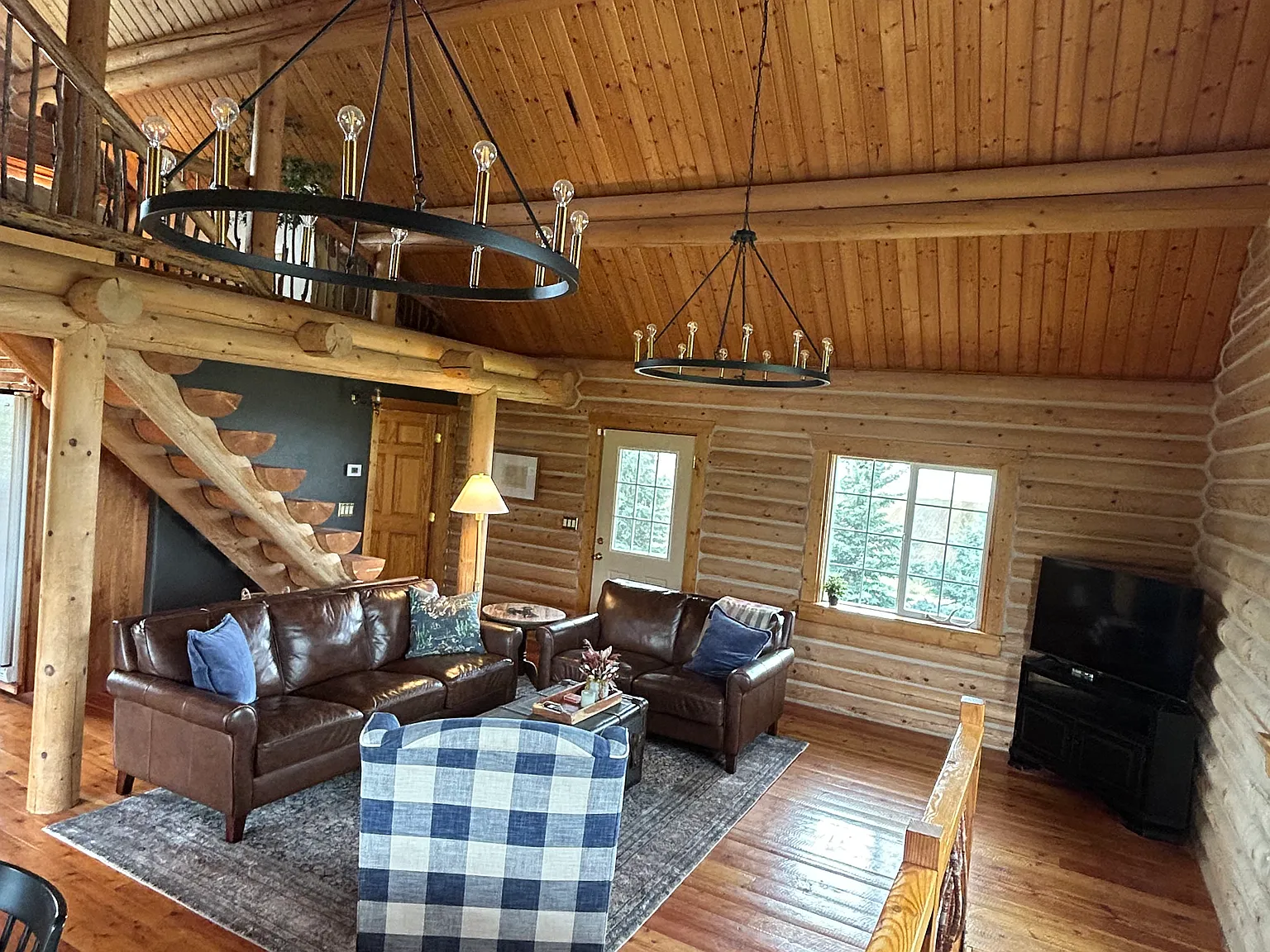 4 bed, 1876 sqft, $3,500 — Photo 3