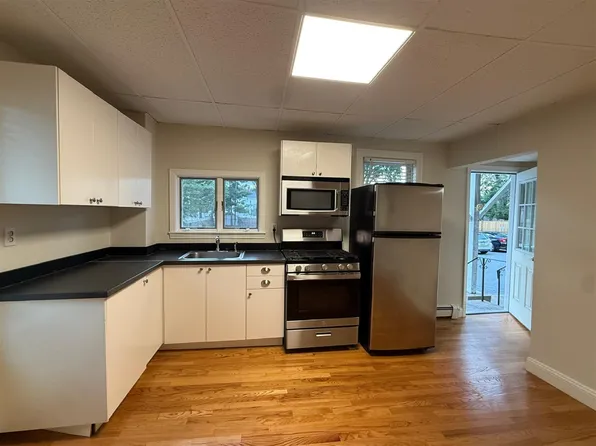 225 Albion St APT 1, Wakefield, MA 01880