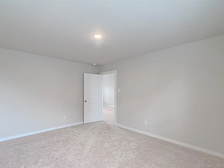 21606 Wave Hollow Dr — Photo 37
