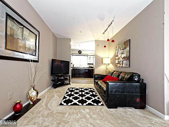 3306 Oxon Run Rd SE  Family Room 2
