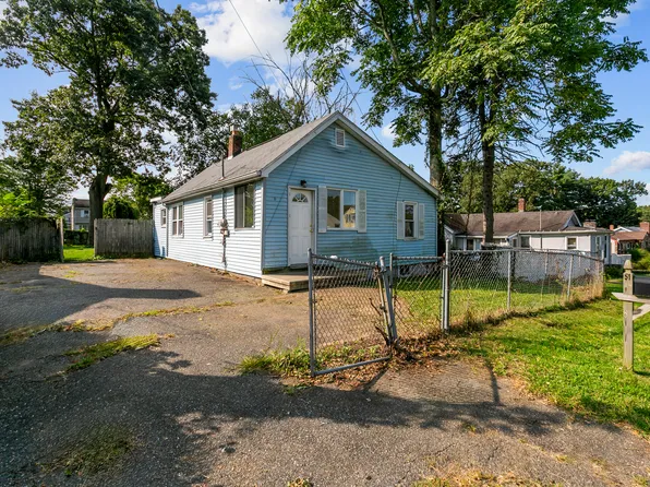 51 Alba Avenue, Bridgeport, CT 06606