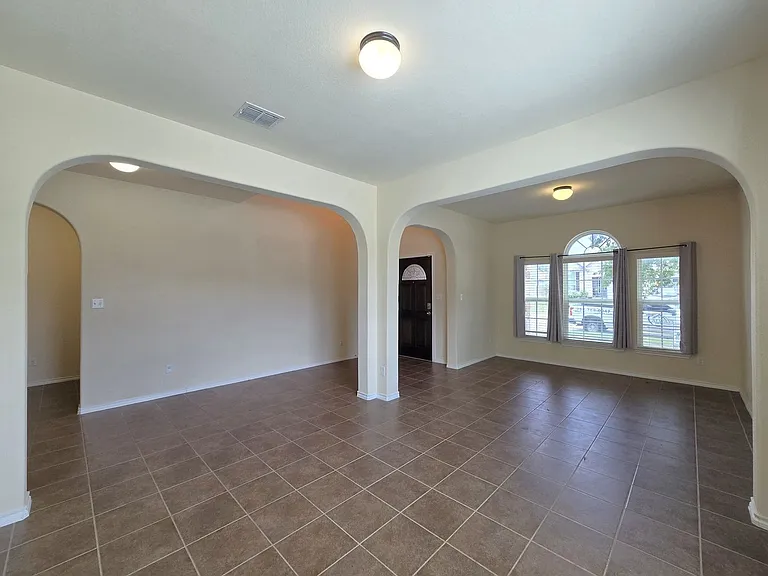 3614 Rusack Dr — Photo 7