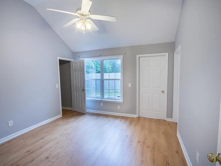 4054 Margo Cir — Photo 5