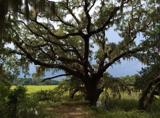 20 Marsh Oaks Ln, Seabrook, SC 29940