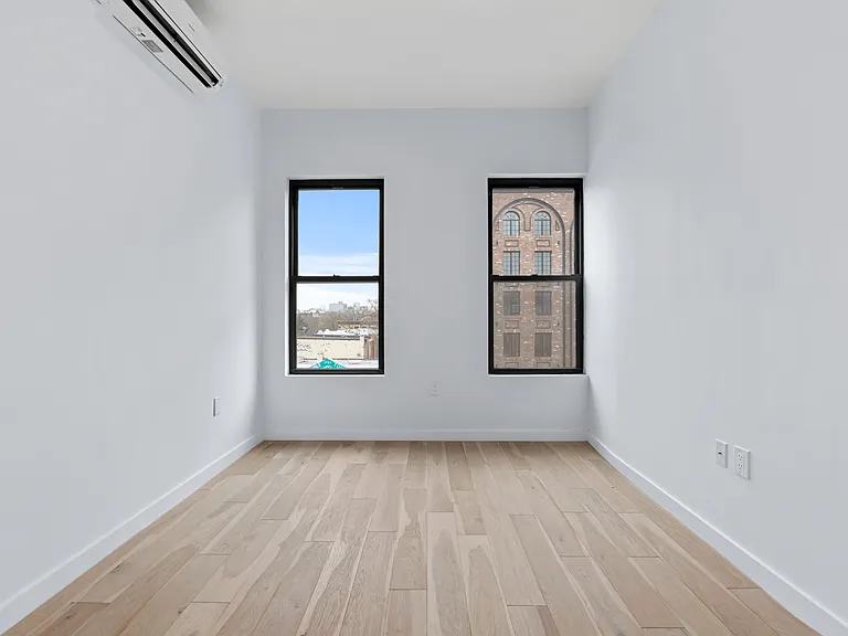 1091 Rogers Ave #2 — Photo 8