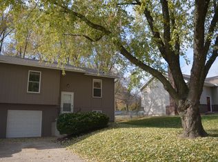 6018 Haskins St, Shawnee, KS 66216