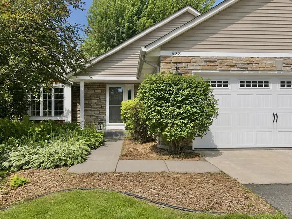 628 Eagle Ridge Rd, Woodbury, MN 55125