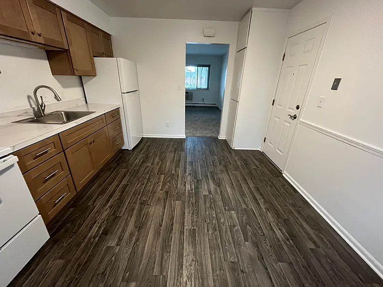 E2-3 Kitchen
