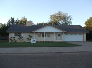 706 N 17th St, Lamesa, TX 79331