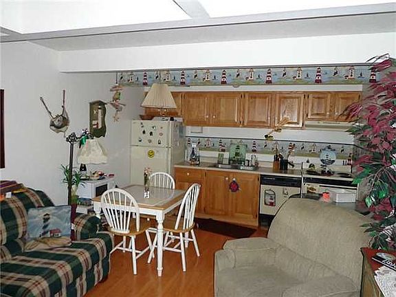2nd image of 53 N Schooner Point Dr