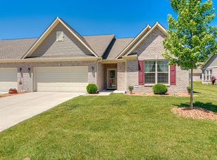 1352 Redstone Dr, Avon, IN 46123