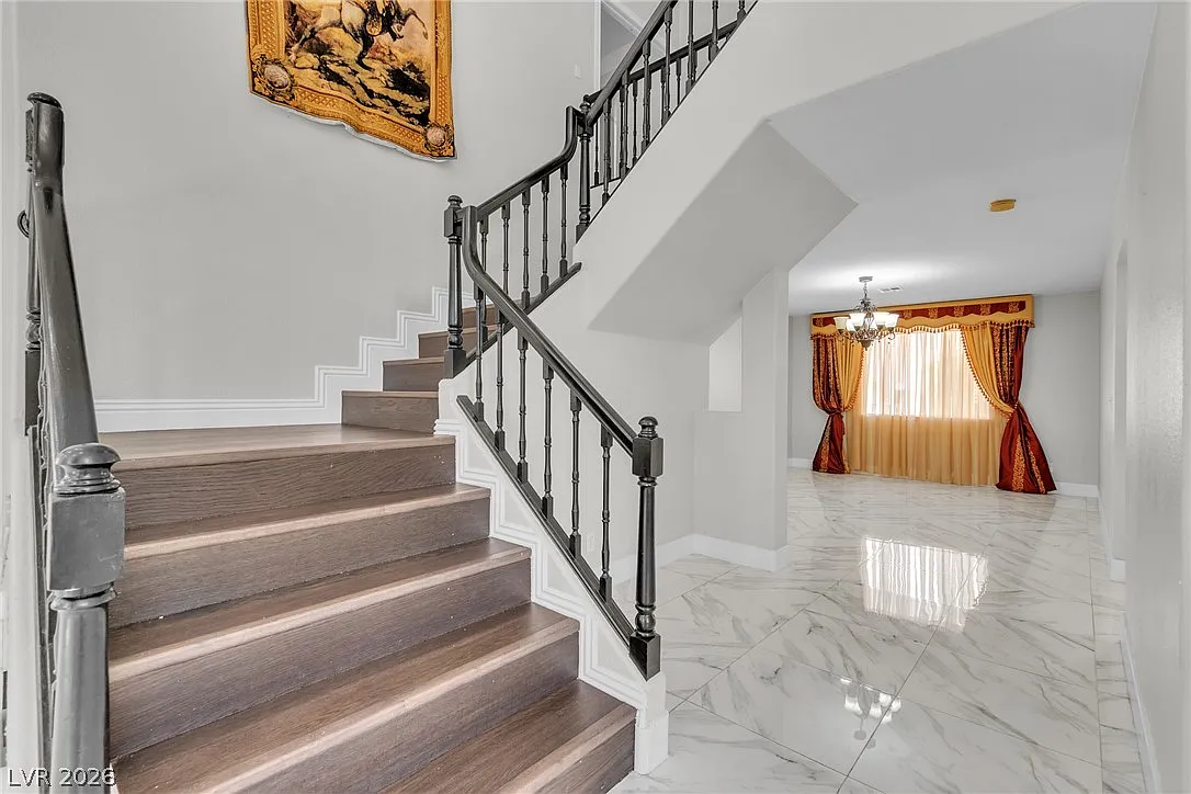 4 bed, 3.0 bath, 2287 sqft, $3,500 — Photo 3