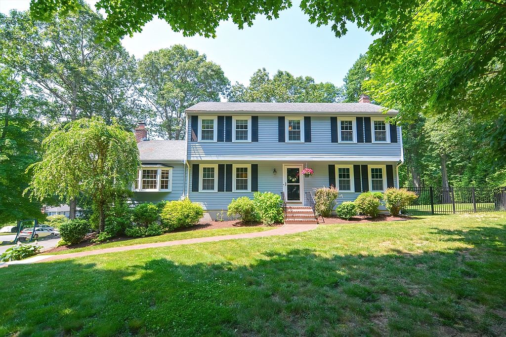 119 Granite St, Medfield, MA 02052 Zillow