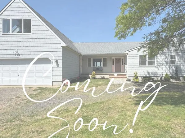 14 Harborview Dr, Atlantic Highlands, NJ 07716
