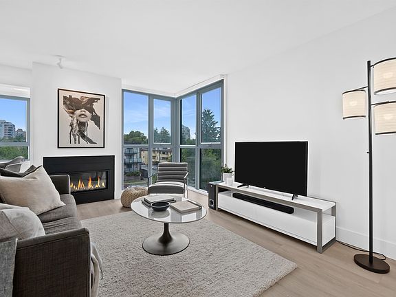 3rd image of 2988 Alder St #406