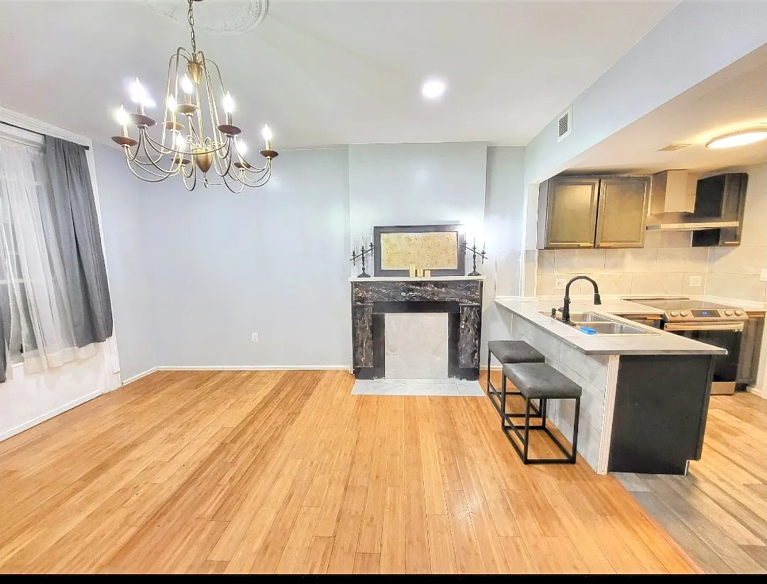 400 Rutger St — Photo 3