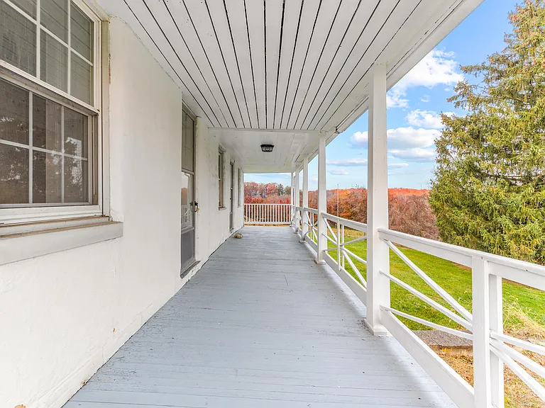 18429 Middletown Rd — Photo 21