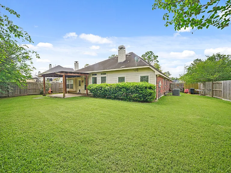 2923 Humble Dr — Photo 21