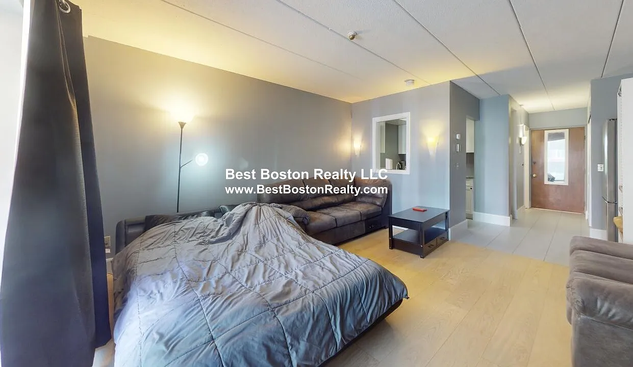 Studio, 1.0 bath, 395 sqft, $1,700 — Photo 2