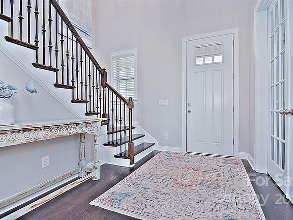 4th image of 16925 Luvera Ln