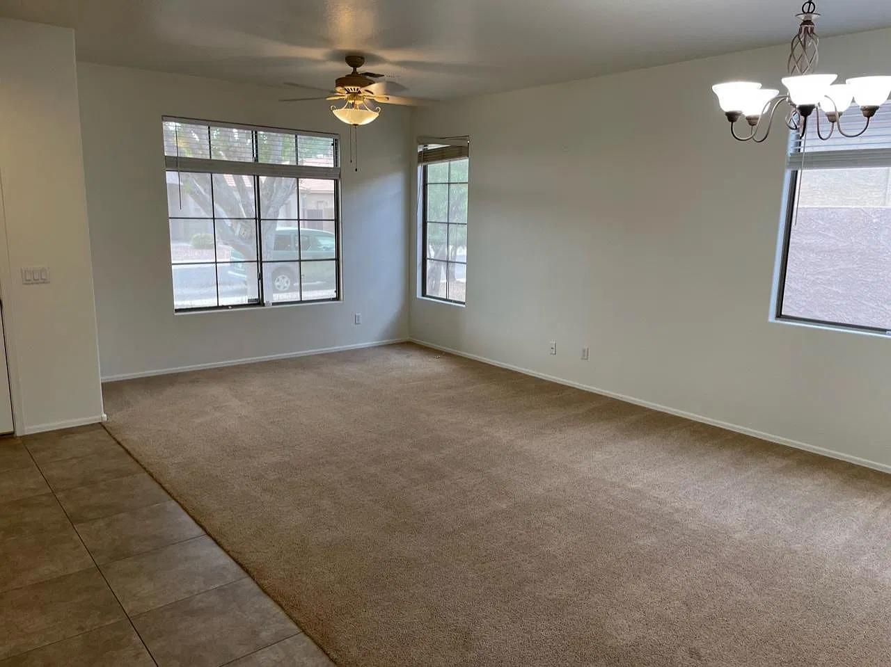 4 bed, 2166 sqft, $1,975 — Photo 4