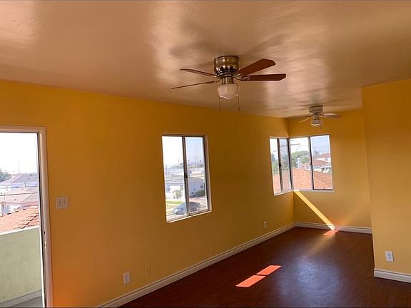 5th image of 1733 W 107th St