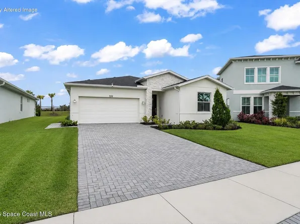 732 Veridian Cir NW, Palm Bay, FL 32907