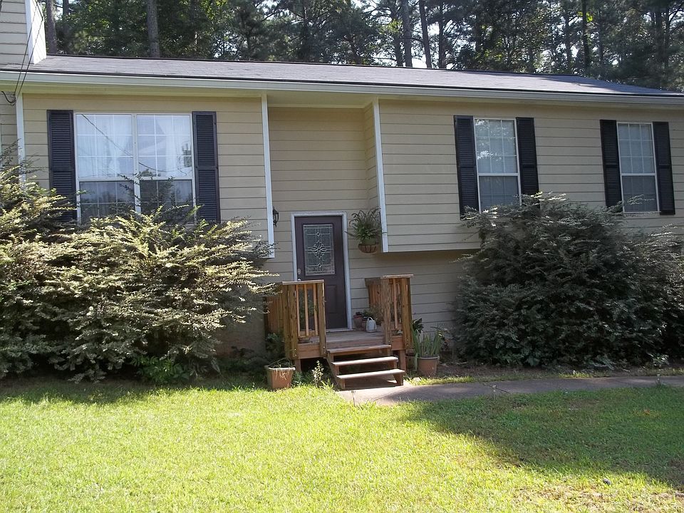 1st image of 2982 Silver Hill Dr
